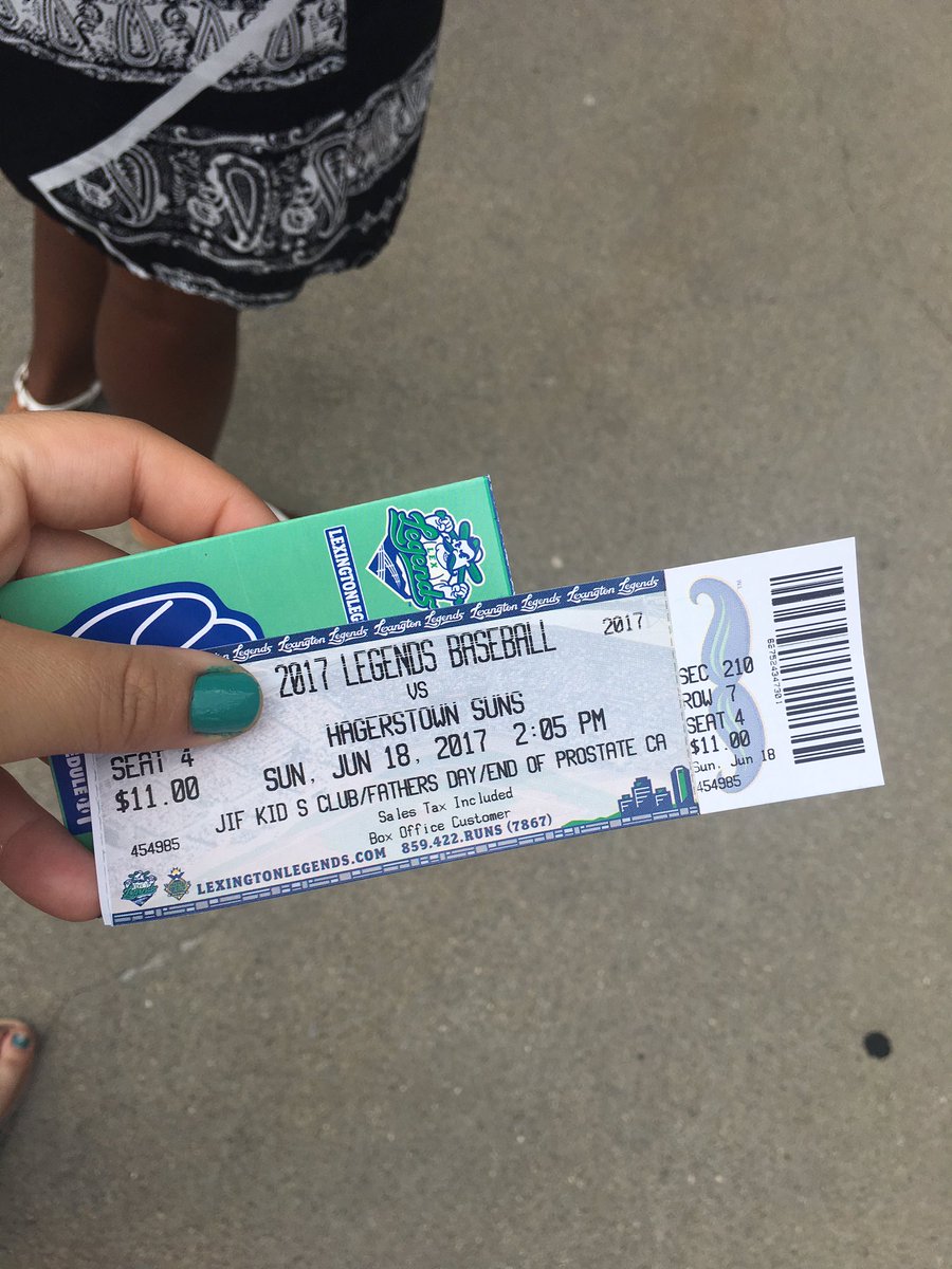 angelaaml95's tweet photo. So I went to my first baseball game today! #lexingtonlegends https://t.co/qMOCM5kv5d