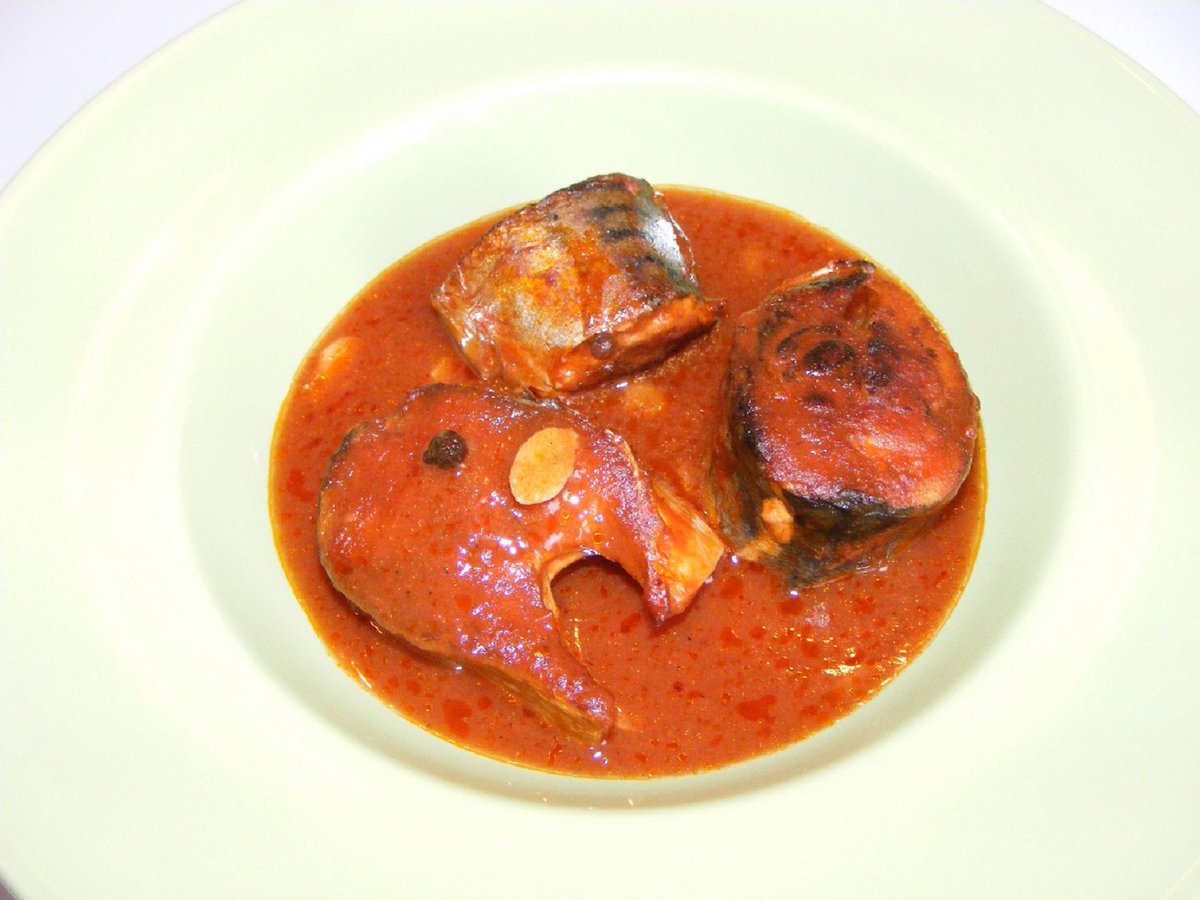 Preparatedevis's tweet photo. Fish in tomato sauce 
#recipe #food #fish #sauce #retete #mancare #peste #macrou #ostropel #marinat #preparatedevis 
https://t.co/WMzvDiGLKn https://t.co/zW9CdIZ1hC