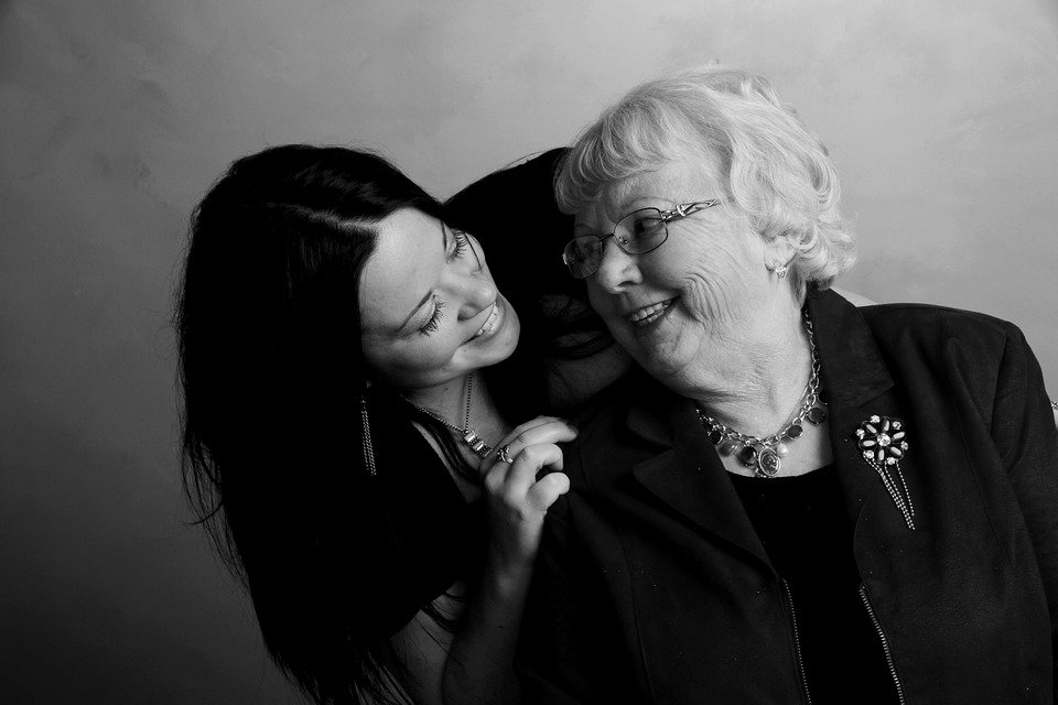 TipsCuidadores's tweet photo. Ayudar a quien padece alzheimer o alguna demencia es una de las actitudes más bellas del ser humano. #Anticípate #Alzheimer https://t.co/viRXALD9o7