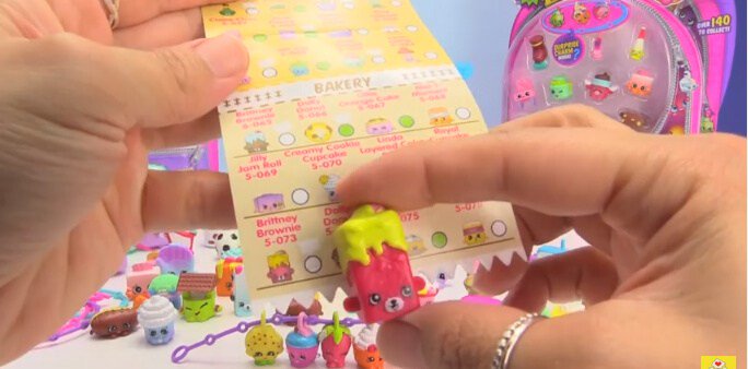 ToyBoxChest's tweet image. Shopkins Season 5 Tech Electric Glow and Bakery Petkins toyboxchest.com/1/post/2017/06…