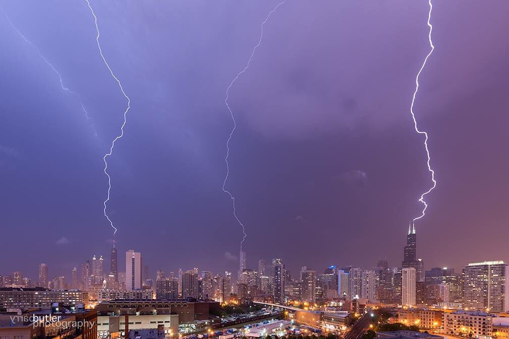 Barry Butler On Twitter The One Time I Got All Three Main Chicago Towers Being Struck By Lightning Simultaneously One Image 1 4 Of Sec Exposure Weather Storm Https T Co Hvfrffxusn