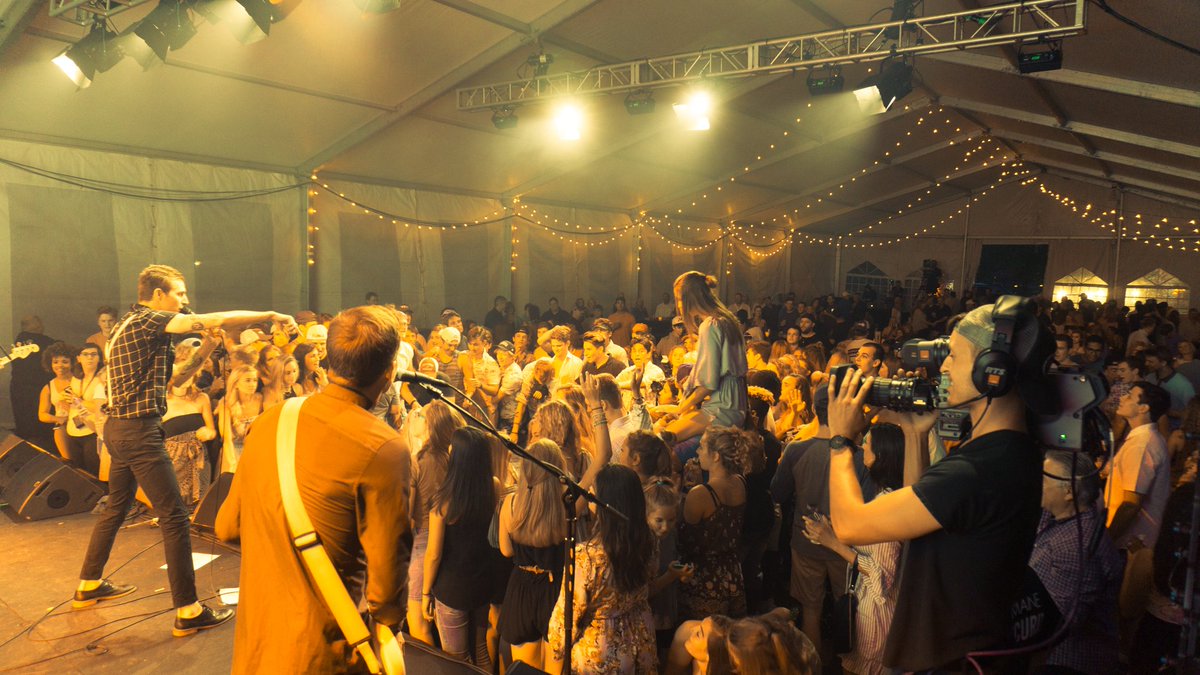cmfrtmedia's tweet photo. @themaine last night 🤘 https://t.co/rKeFLPNGyU