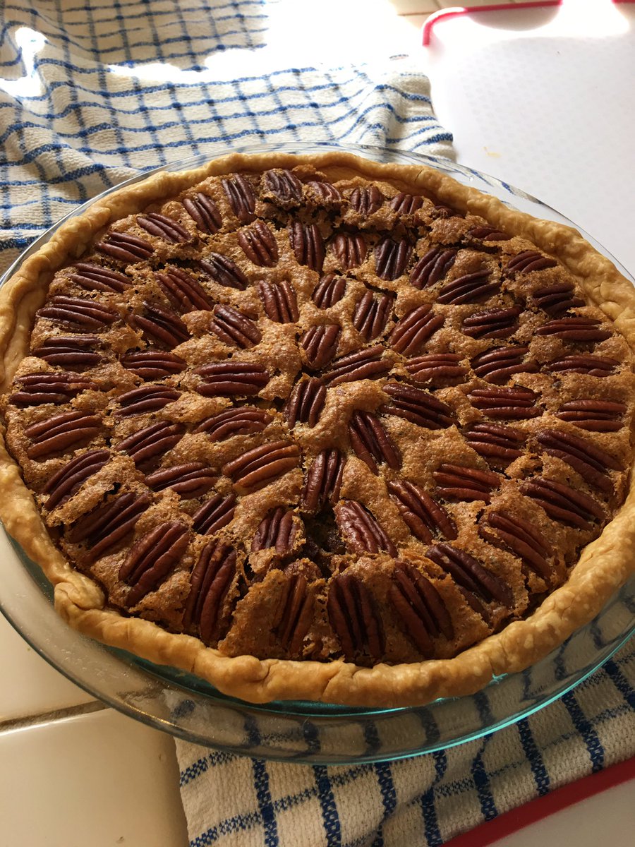 GoodFoodTutor's tweet image. Pecan pie in the middle of June.. just 'cause.  😁😋