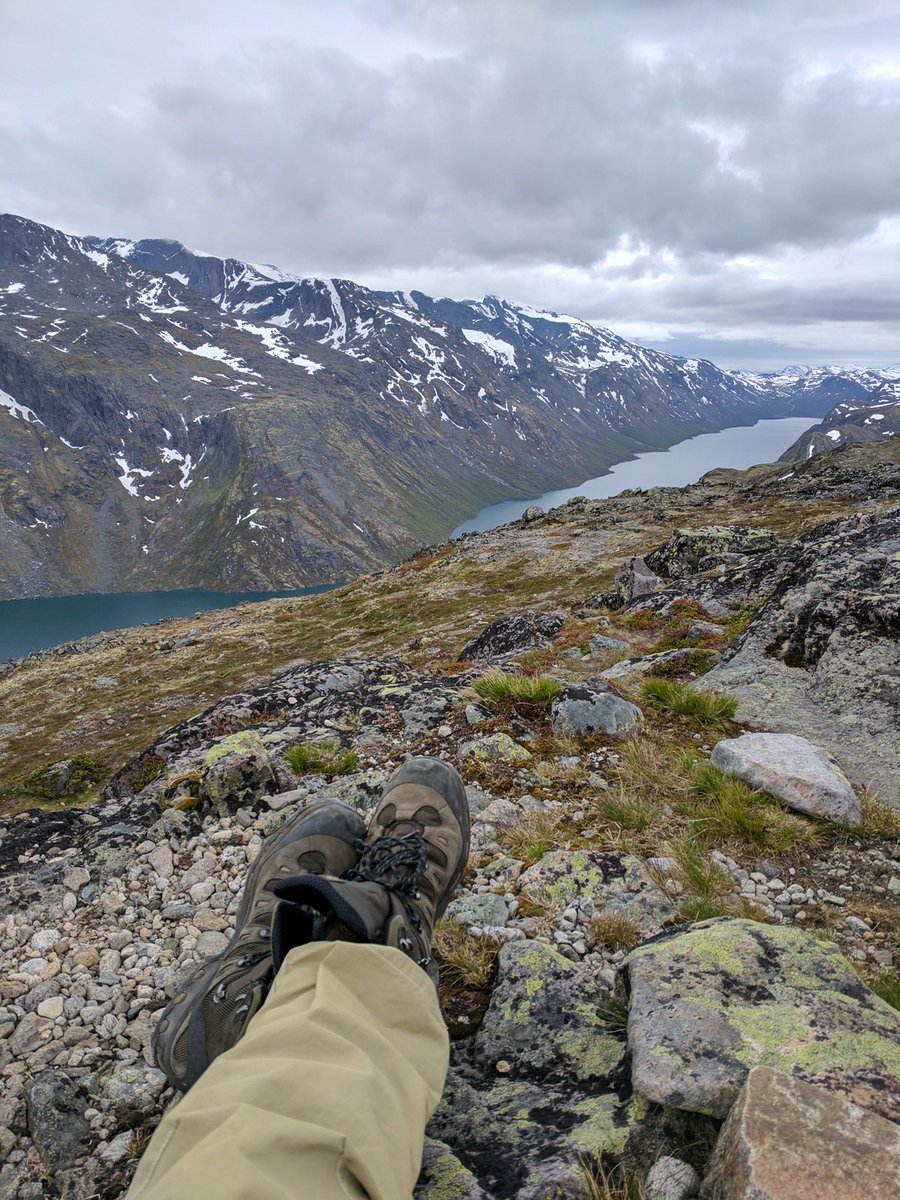WhatJeremy's tweet photo. Taking a break during the #Besseggen hike in Norway. #whatjeremy https://t.co/mRq0mpokx0