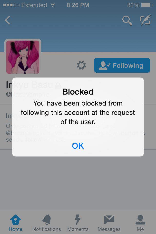 This is just hillarious.
I've never @ her, said anything about her, and this is what she does?