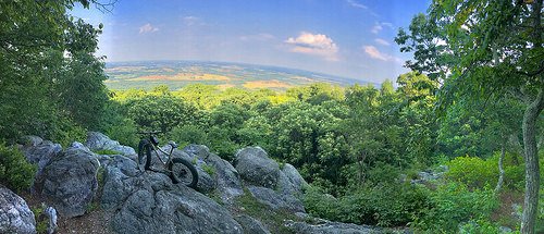 TuttoMTB's tweet photo. #CityOfFrederickMunicipalWatershed #GambrillParkRd #BeautifulView #GreatRide #Salamander #FatbackBikes #Fatbike #StewartBrosPhotographers #… https://t.co/rVb6zVt3zn