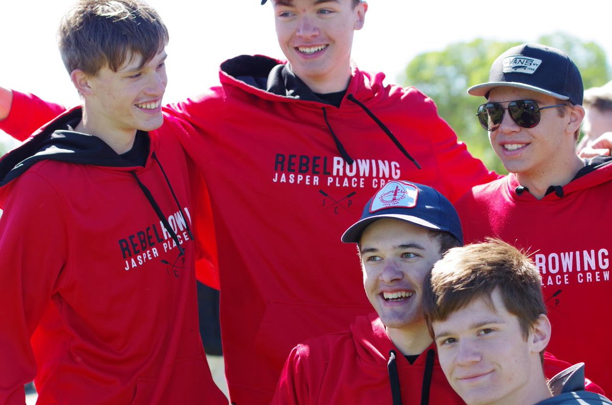 Good job to those who rowed in the Prairie Sprints Regatta yesterday! With that, our season ends. Have a great summer &amp; see you in the fall!