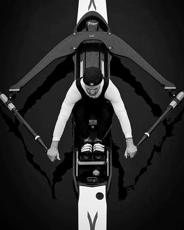 Compression by <a href="/bassebus/">Sebastian Runeklev</a>. 📷 by <a href="/jonsving/">frida jonsving</a>.
#rowing #crew #aviron #oarslave #symmetry ift.tt/2sIuUnz