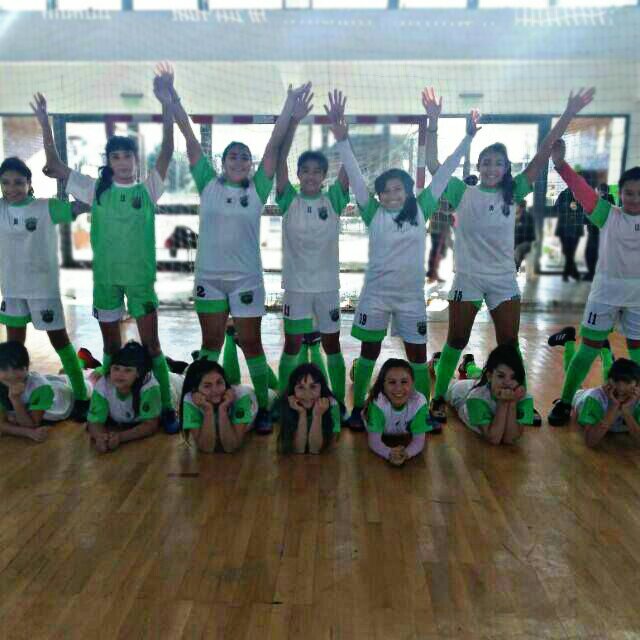 HurlinghFutFem's tweet photo. 4 ta división vs River Plate! Una linda experiencia para las más peques! @JuanZabaletaOK @mtufeksian @cristian_spina @MuniHurlingham https://t.co/LUmpHgkzWV