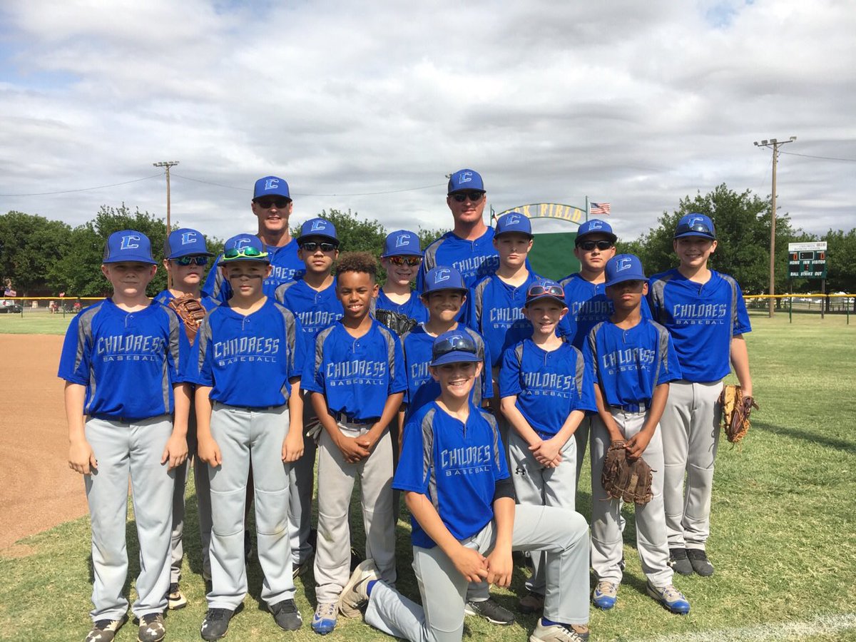 StranSmith's tweet photo. Proud of these boys Thk u coaches #randyA #kevinT #justinK I believe it's it's very import who coaches your kids!!
@ChildressTxISD #blessed https://t.co/WLP6KqLmas
