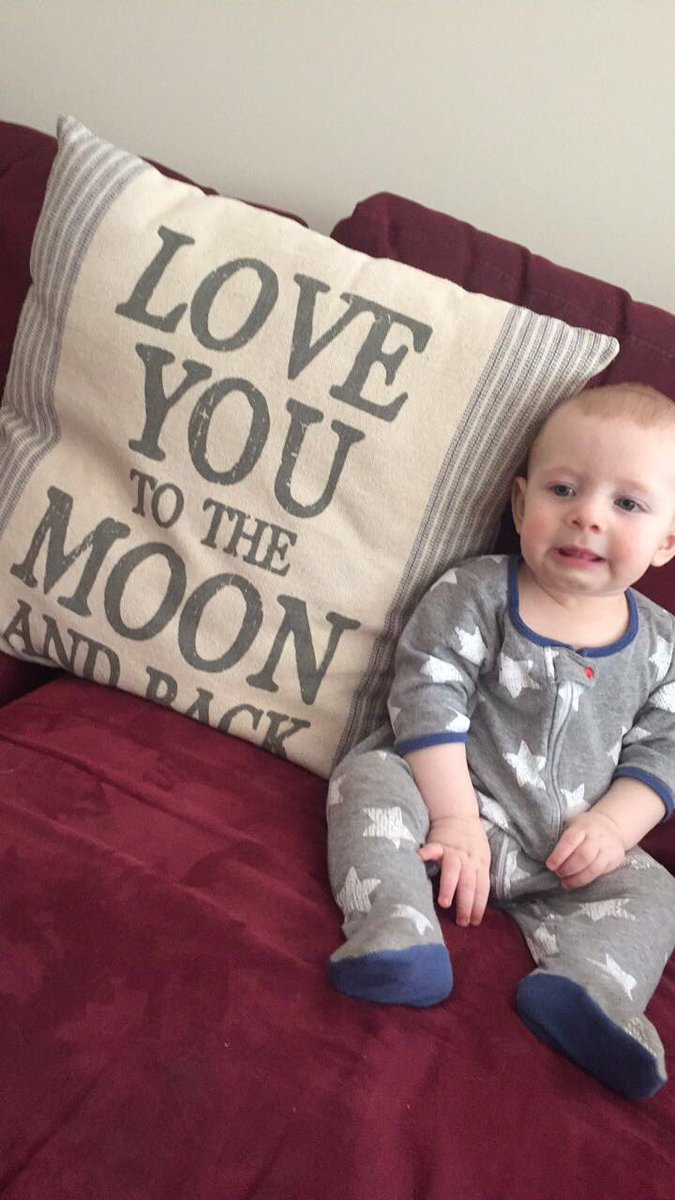 shortman_cl's tweet photo. Sunday feelings brought to you by my nephew. https://t.co/Ft4RBDNjU7