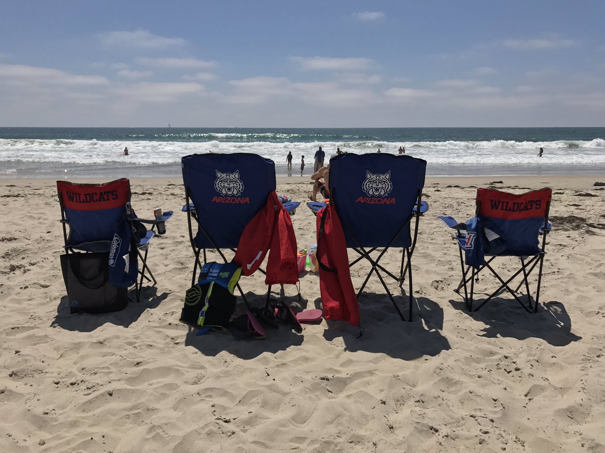 Section11Cat's tweet photo. Bear Down Beach! #AvoidingTheHeat @UofA @sdbeachcats @UAAA @mbtourism https://t.co/kxaj1e4cSy