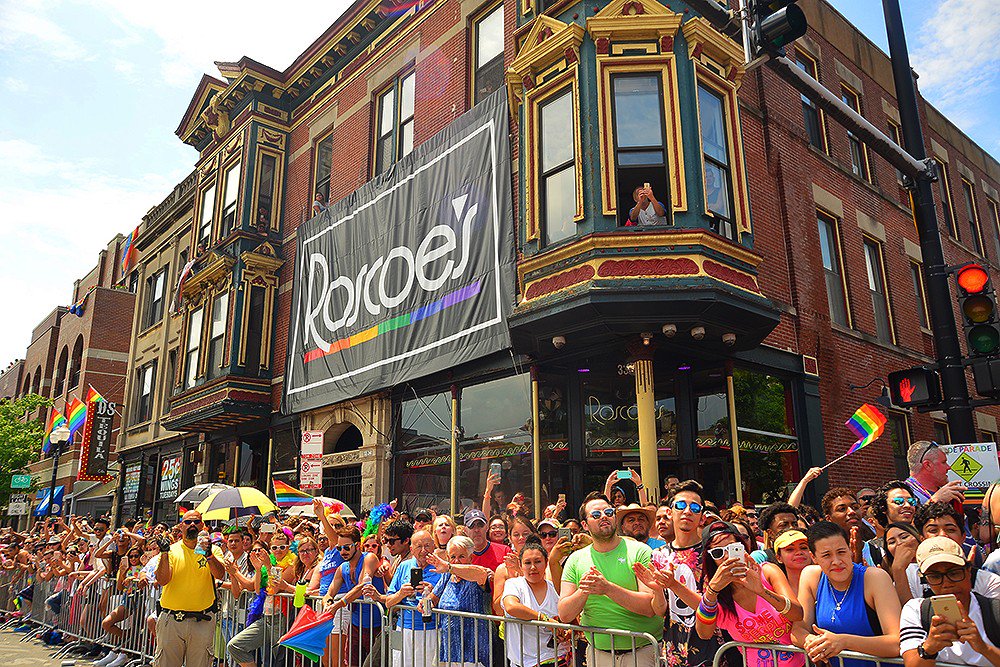 Chicago Pride Parade keeps name, format and location in 2017 on.gopride.com/2sMDS2v #gaychicago #boystown #lgbtchicago #chicagopride