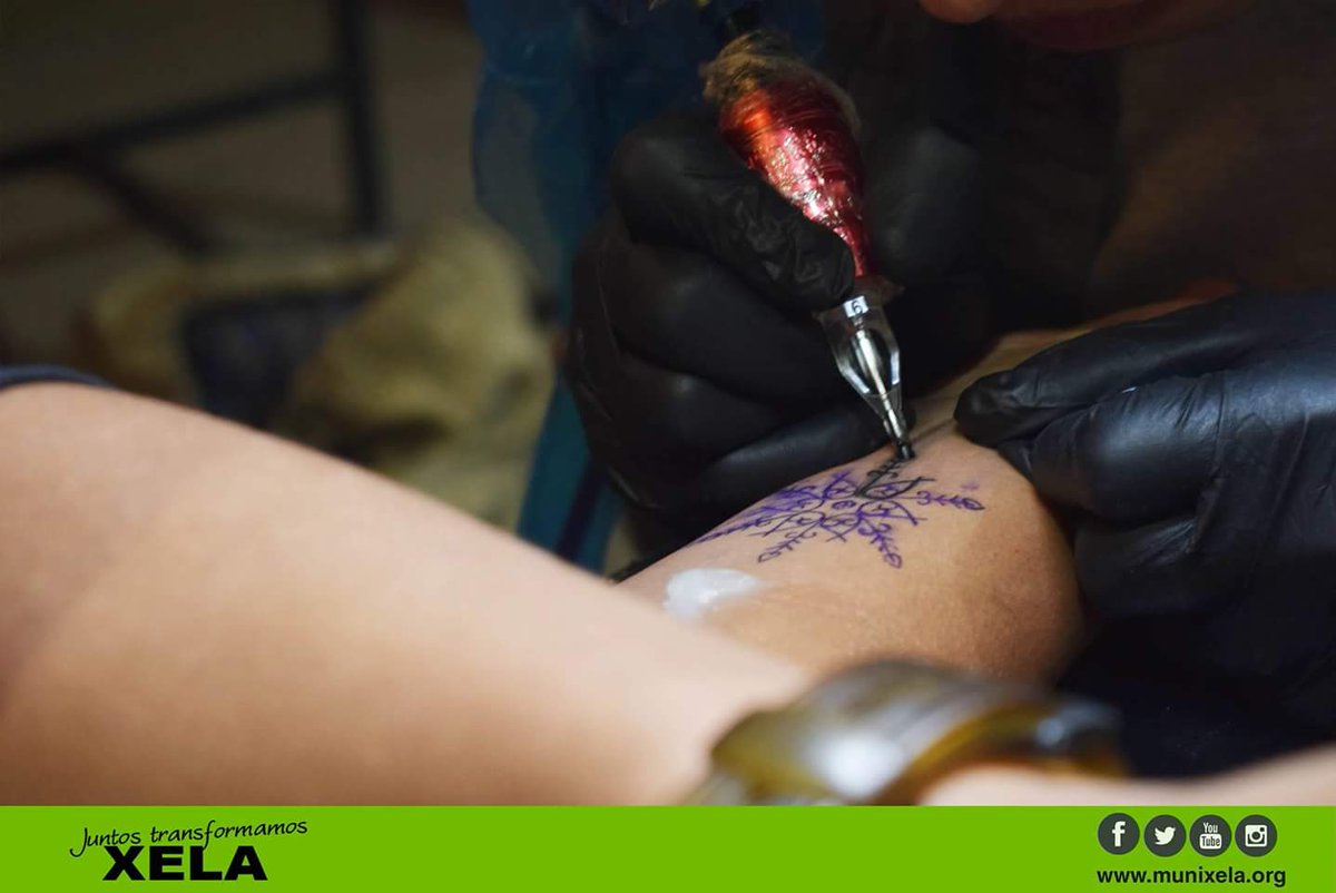 LeonelLaVozDXel's tweet photo. Así se vivió la #ExploTatoo #Xela en @CCcasanoj. Exhibición de body paint, pintacartias, y elaboración de tatuajes fueron parte del evento. https://t.co/0P6tnYPPjZ