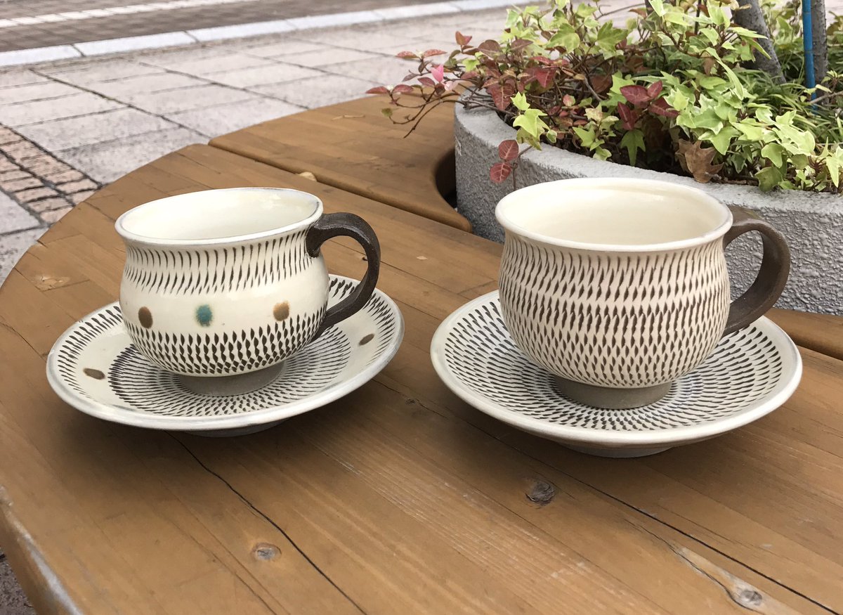 民芸の店 ぶんご در توییتر 大分県 小鹿田焼 コーヒーカップ ソーサー 飛び鉋の模様が美しい 水玉模様もカワイイですね 小鹿田焼 コーヒーカップ 飛び鉋