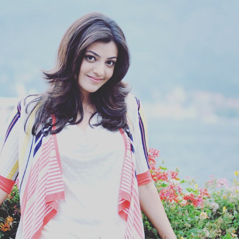 Happy birthday Agarwal
Famous actress & gorgeous actress
My favourite...... 