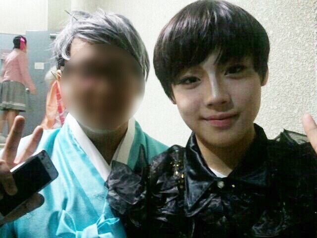 Bitter_Caramelz's tweet photo. พอเห็นการไล้ดั้งของจีฮุนแล้ว เรื่องหน้าเทานี่เด็กๆไปเลย 55555555555555555555555555 https://t.co/dPko8JaK9F