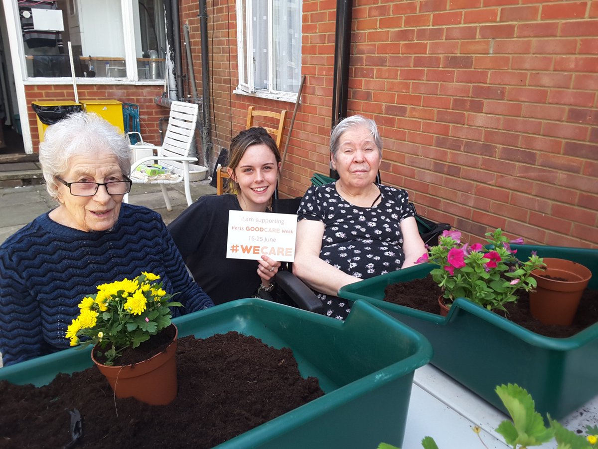 HertsSMILE's tweet photo. It's Good Care Week! @HertsSMILE started on Friday at Oak Cottage Hatfield and Tremona Watford #goodcareweek #wecare #hertfordshire https://t.co/o1EEN8VW3S