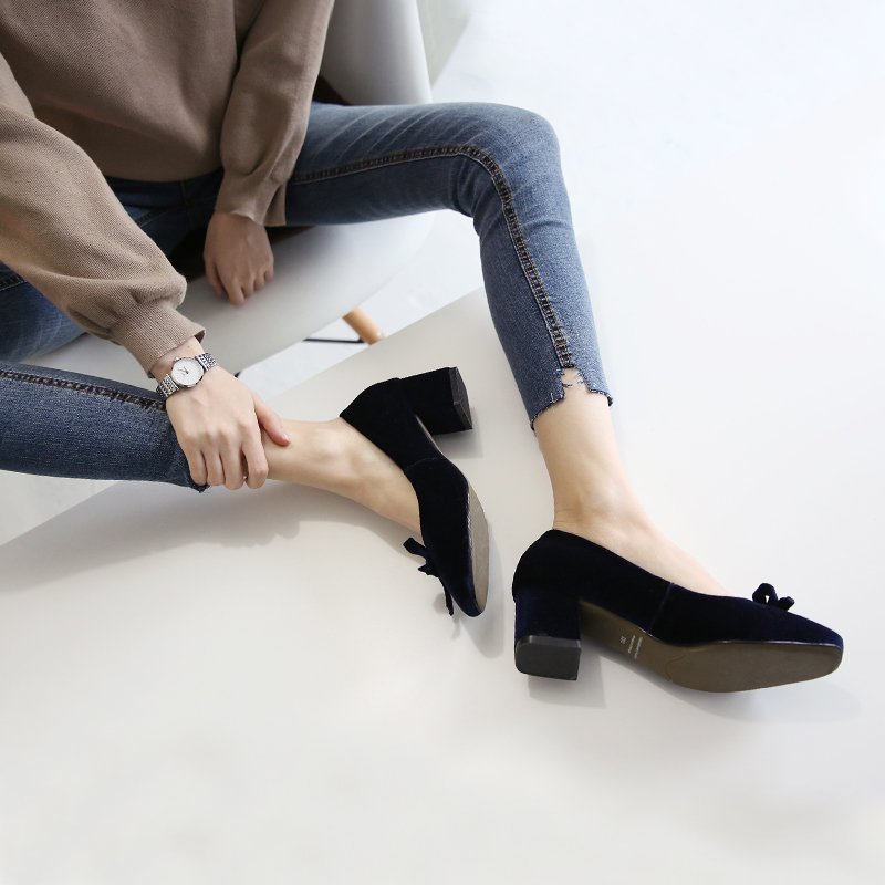 Heels321's tweet image. ☃Can't decide? Treat yourself in these.💗 from @ladystoofficial.🌼#f4f #whattowear #bootsafety #FashionBlogger #white #levis #motivation