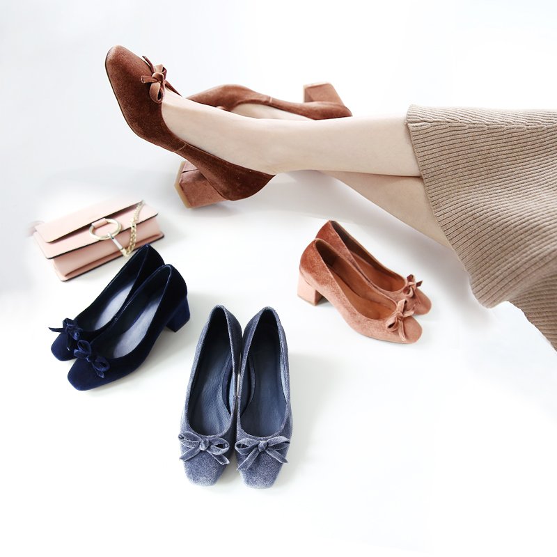 Heels321's tweet image. ☃Can't decide? Treat yourself in these.💗 from @ladystoofficial.🌼#f4f #whattowear #bootsafety #FashionBlogger #white #levis #motivation