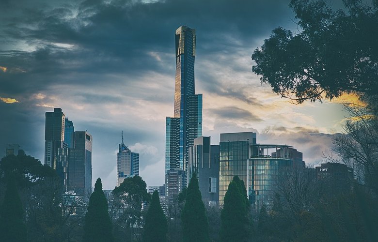 #Melbourne #propertyprices were the fastest growing in the country during the March quarter. bit.ly/2sFBE4F #market <a href="/REIANational/">REIA</a>