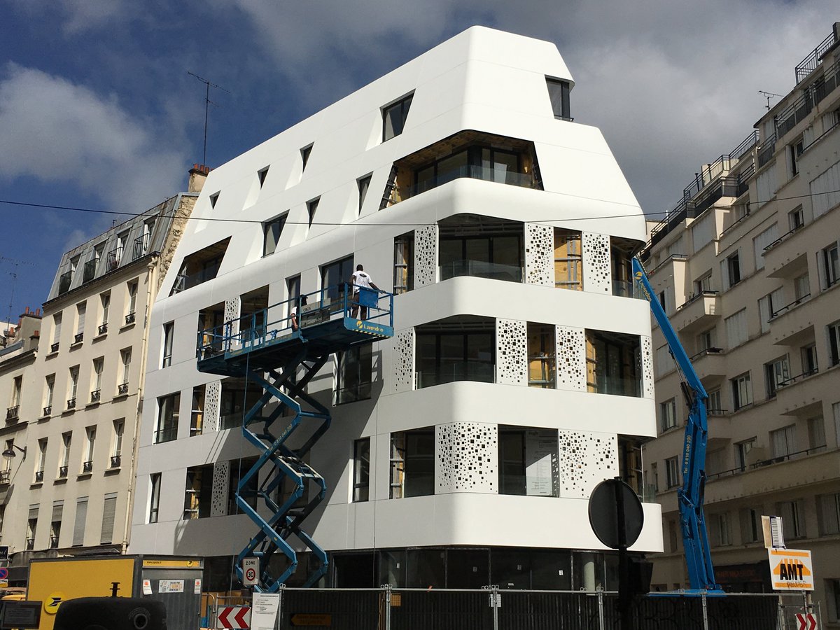 crea_diffusion's tweet image. Réalisation de la facade en Corian de La Croix Nivert PARIS.
SURFACE : 785 m²
ACHITECTES :Nakache Orihuela Architectes.