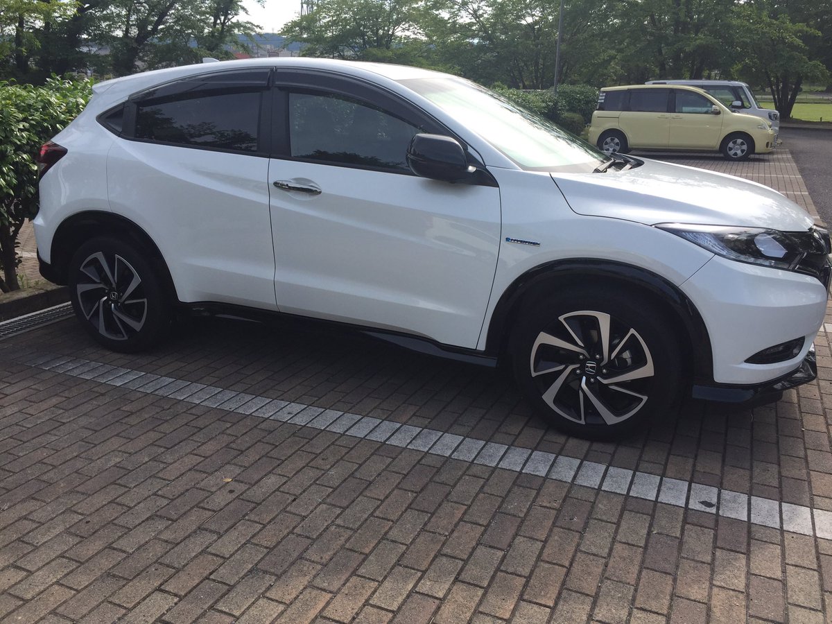 ヴェゼルrsハイブリッド