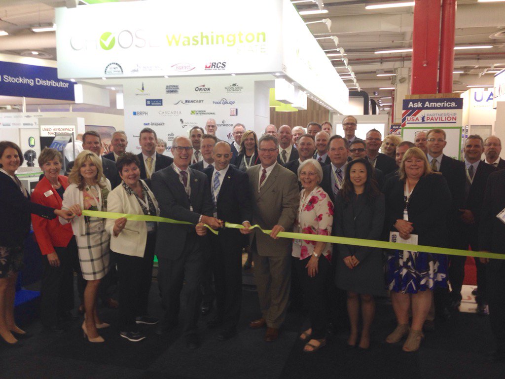 Trade_FDI's tweet photo. This is a super excited energised group NOW OPEN FOR Business biggest WA delegation @WAStateCommerce @parisairshow https://t.co/7Hz4LLEZjX