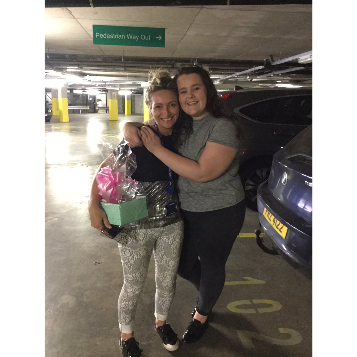 CatherineAa97's tweet photo. End of an Era 💖 onto bigger &amp; better things...😌 Thank you so much for everything over the past 3 years - @lisasinnerton https://t.co/7MVFqAcwEQ