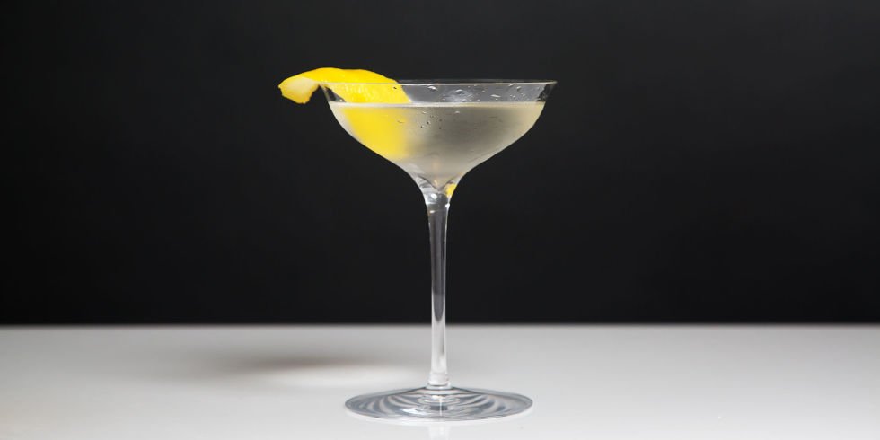 HoopyeApp's tweet photo. Celebrate #WorldMartiniDay. Shaken, not stirred. https://t.co/ss5qLAUJ5E