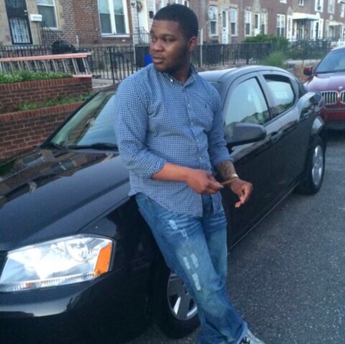 TripleDeuce__'s tweet photo. Happy birthday bro I'm sick you here to turn up wit me on your own bday but it's cool I know you getting right up there for ya day #RIPCell https://t.co/UZFnO1o7uA