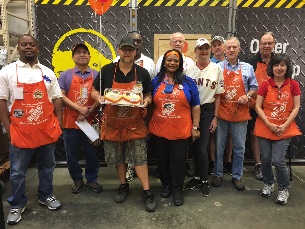 Brian, Happy 25 years at the Home Depot! <a href="/eric_tweddle/">Eric Tweddle</a> @JoeBechtelTHD <a href="/HeatherA3662/">Heather Ackermann</a>