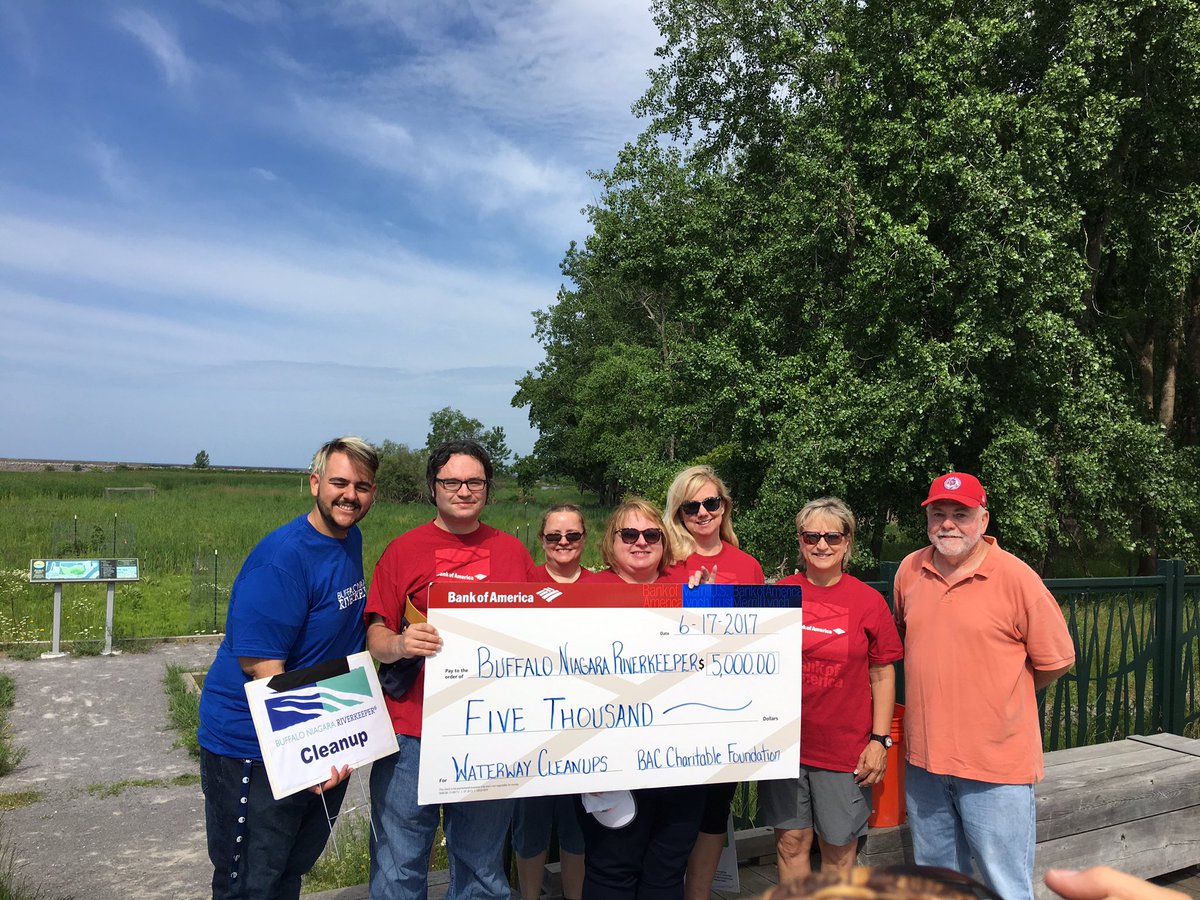 BNWaterkeeper's tweet photo. Thanks @BankofAmerica for your dedication to drinkable, fishable, swimmable water in WNY. Times Beach was 1 of 3 cleanup sites this weekendπ§ https://t.co/TMDlxuBIrc