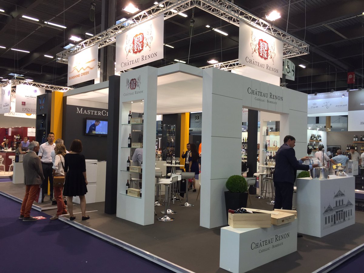 ChateauRenon's tweet photo. Venez retrouvez tout l'esprit @ChateauRenon  sur notre stand #vinexpo2017 #vin #bordeaux #grandcru https://t.co/jiSWWsSiu9