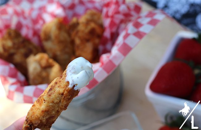 cowboyslifeblog's tweet photo. How to make amazing Fried Sweet Tea Chicken! https://t.co/SiOxT1zaR7 #CreateWithOil #ad https://t.co/S9rmdOIXa7