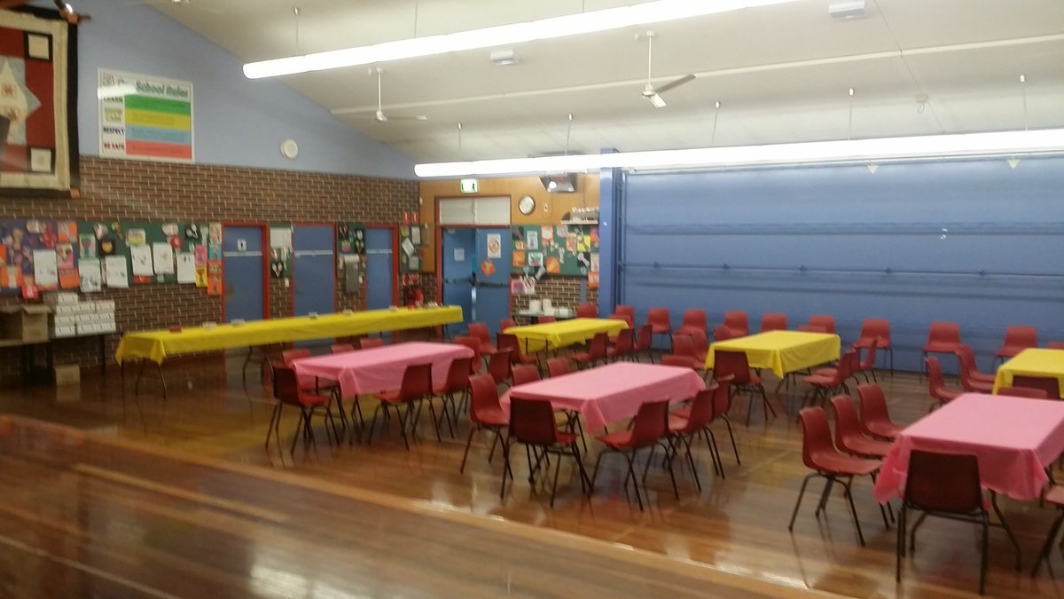 helfar85's tweet photo. Getting ready for the AWPS community iftar @AuburnWestPS  @_leanne_h https://t.co/AM1HMYm6Sr