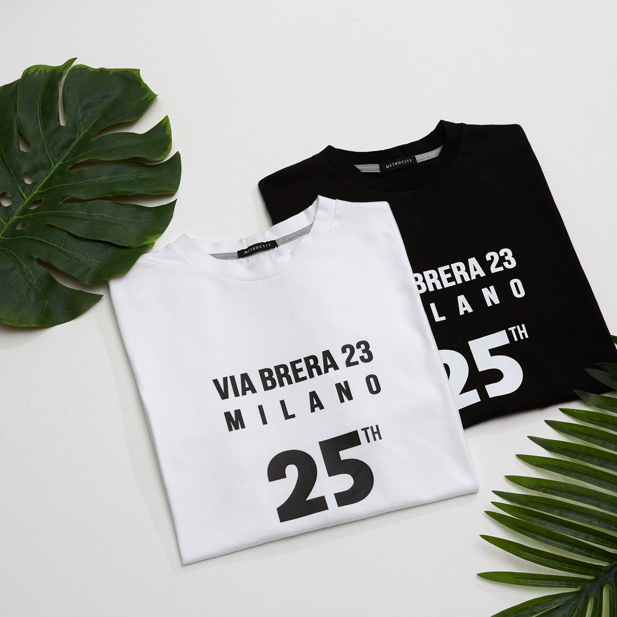 Metrocityusa's tweet photo. Coming Soon
Limited Edition – Via Brera Collection T-shirt
.
#METROCITY #METROCITYLOUNGE #METROCITYWORLD #ANNIV25 #ViaBreraCollection https://t.co/5t16nwiVWw
