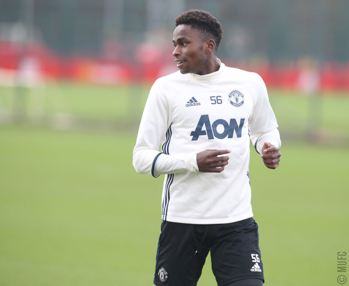 ManUtd's tweet photo. "He's a real inspiration - a great marking point to reach for."

Matthew Olosunde reveals his defensive role model: https://t.co/SUXimD4mi9 https://t.co/SCy2qqcTwp