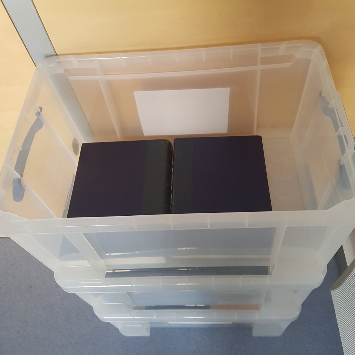 EmmanuelViv's tweet photo. Cette semaine, on #numerise les #actesetatcivil dans les bureaux de @Adico60 pour les #collterr #comedec #oise #valdoise https://t.co/x5gZadPxfN