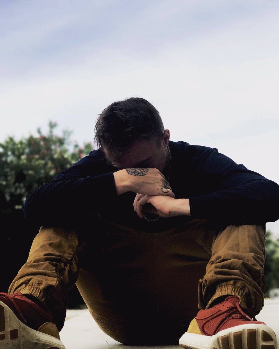 WhyteBihh's tweet image. Still think you mothafuckas should follow my gram💯💯