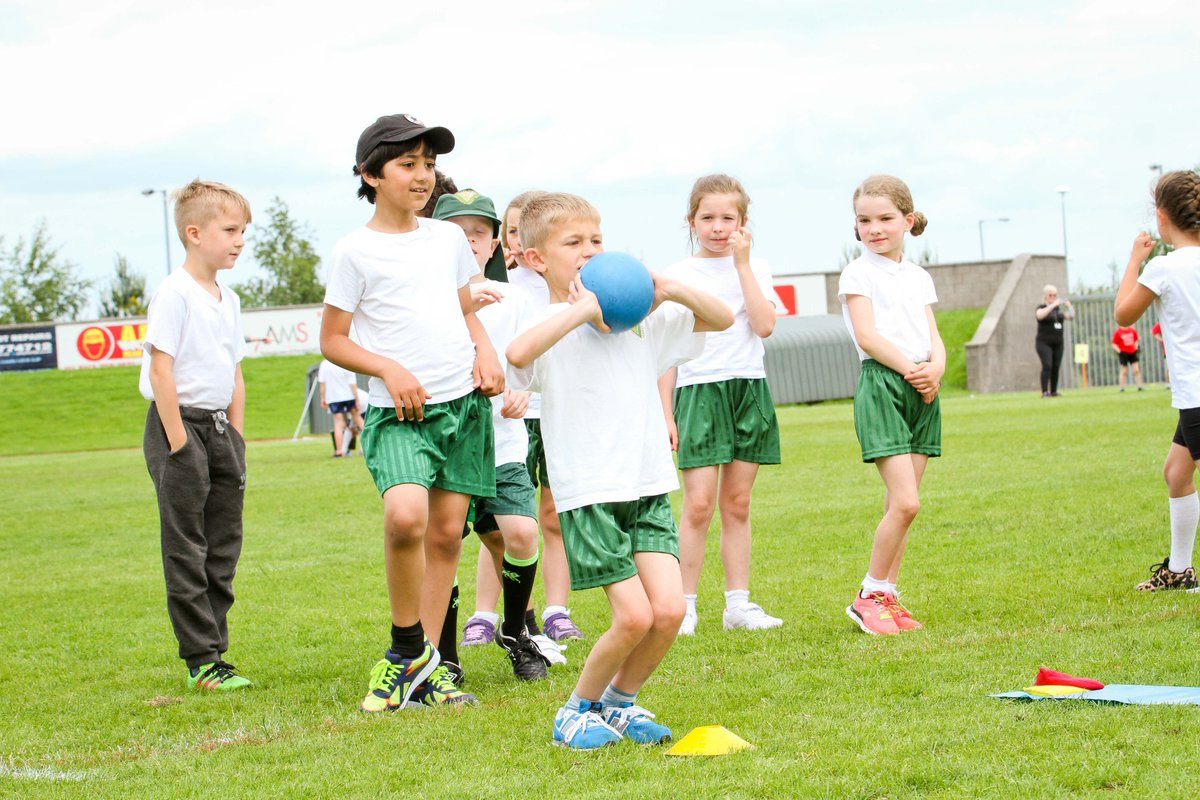 Allianz Allianzuk Twitter To Believe Festivals Https Allianz Co Uk About Insurance Media Html Pressreleases Partners With Youth Sport Trust For Dare
