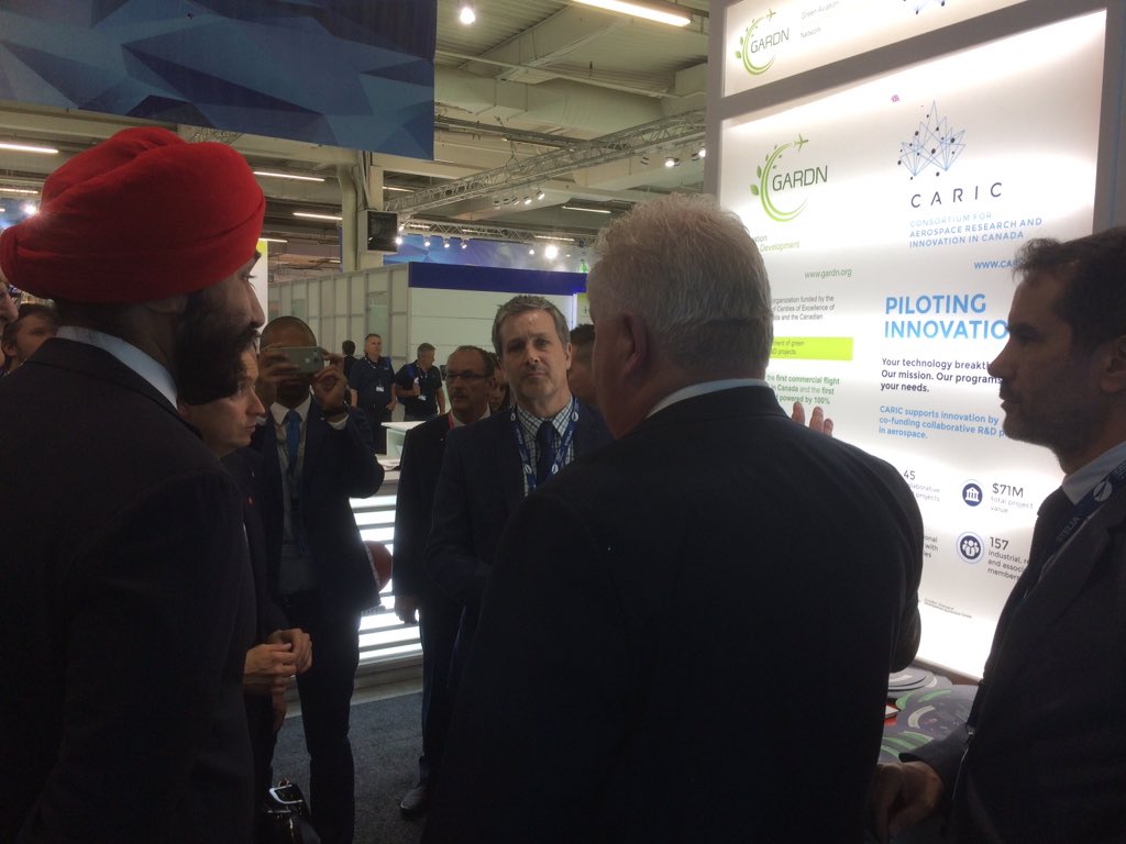 MsterPrince's tweet photo. Minister Bains visited CARIC and GARDN today at LeBourget @CARIC_aero @GARDN_aero @MinisterISED https://t.co/a8lCYlEIjk