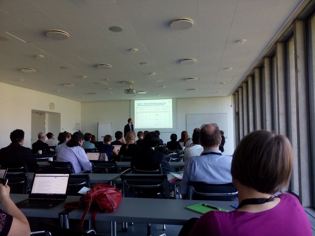 Will digital technologies help us reach a circular economy? And how? Or do they possibly obstruct it? Interesting discussion at #IPSS2017