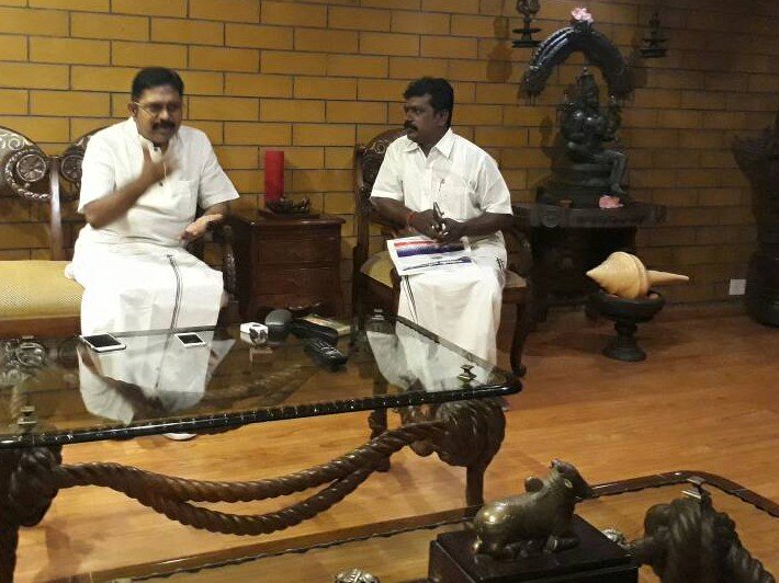 KKuttalam's tweet photo. இன்று காலை 11 மணி அளவில்   திரு TTV , தினகரன் அவர்களை அவரது வீட்டில் மரியாதை நிமித்தமாக சந்தித்து பேசினேன்  , நெல்லை சாரல் K , குற்றாலம் , https://t.co/vyClbDiadC