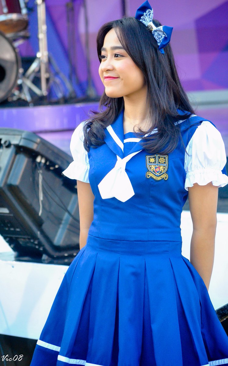 Lihat apa?
<a href="/S_AngelJKT48/">Anivia</a> at Inbox SCTV 18/06/2017
