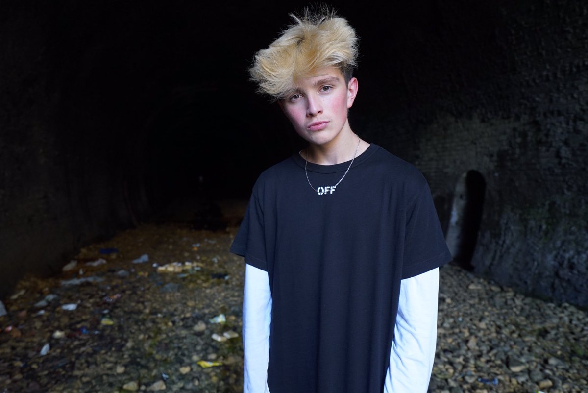 Morgz's tweet photo. Just a heads up, today's video is mad. It's like 3 in 1. Floor is lava, Exploring an abandoned Tunnel and an iPhone 7 Giveaway... 6PM SQUAD! https://t.co/ojPpXURFIA
