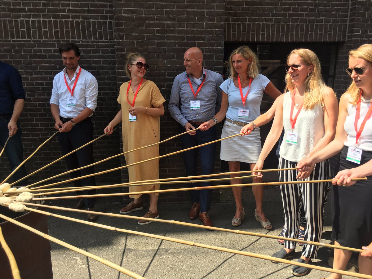 BuroBarcode's tweet photo. Blij met keuze van #Adventure route #concept2017 @DeFabrique @MPINL @GvEventmanagers We bakken ze bruin dit jaar! 🤗🥖 @BerendBouwman https://t.co/lhj3vfyKvb