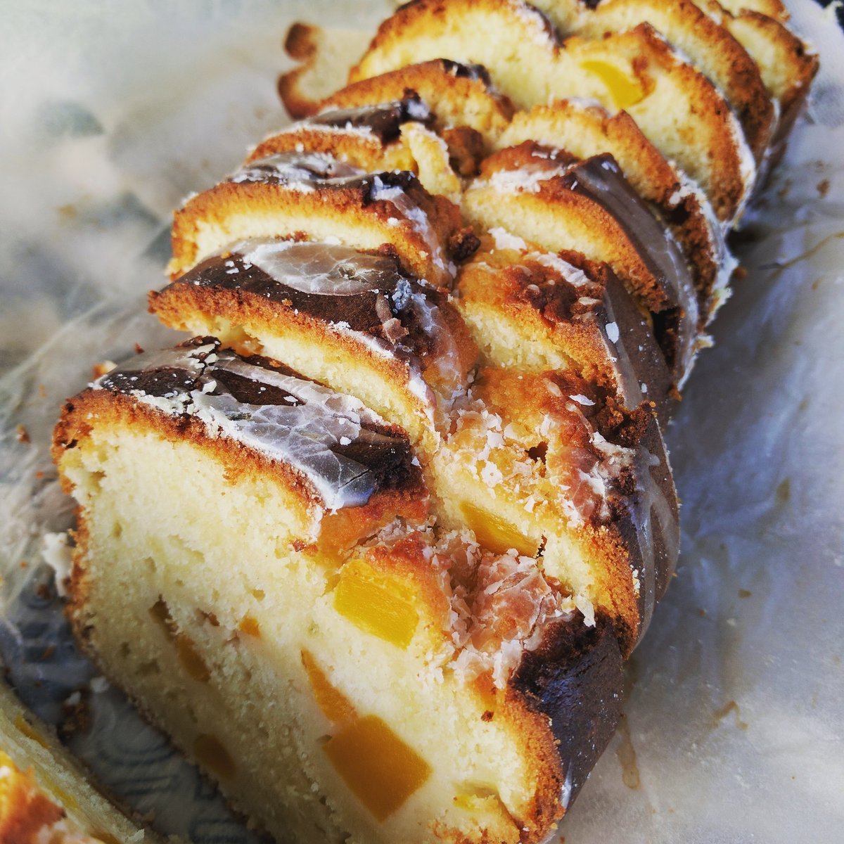 feijoatreeuk's tweet photo. Talk about sexy time #foodie #mangocake #BaristaLife https://t.co/ejQXmaYOhx