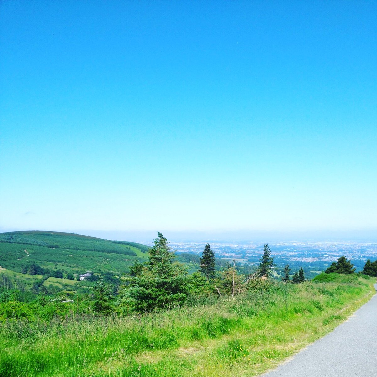 annie_goss's tweet photo. Beautiful views over all of Dublin from #fairycastle #2rock Mountain!! @IrelandWalking https://t.co/KVaQ153D4K