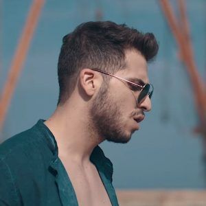 GetGreekMusic's tweet photo. Αμέτρητες φορές | Νέο βίντεο κλιπ για τον Στέλιο Λεγάκη #SteliosLegakis #PanikRecords  #NewSingle #NewVideoClip https://t.co/FvhIFFgpqI https://t.co/zoxMgHidw3